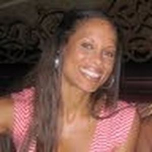 Meet your Posher, Genevieve